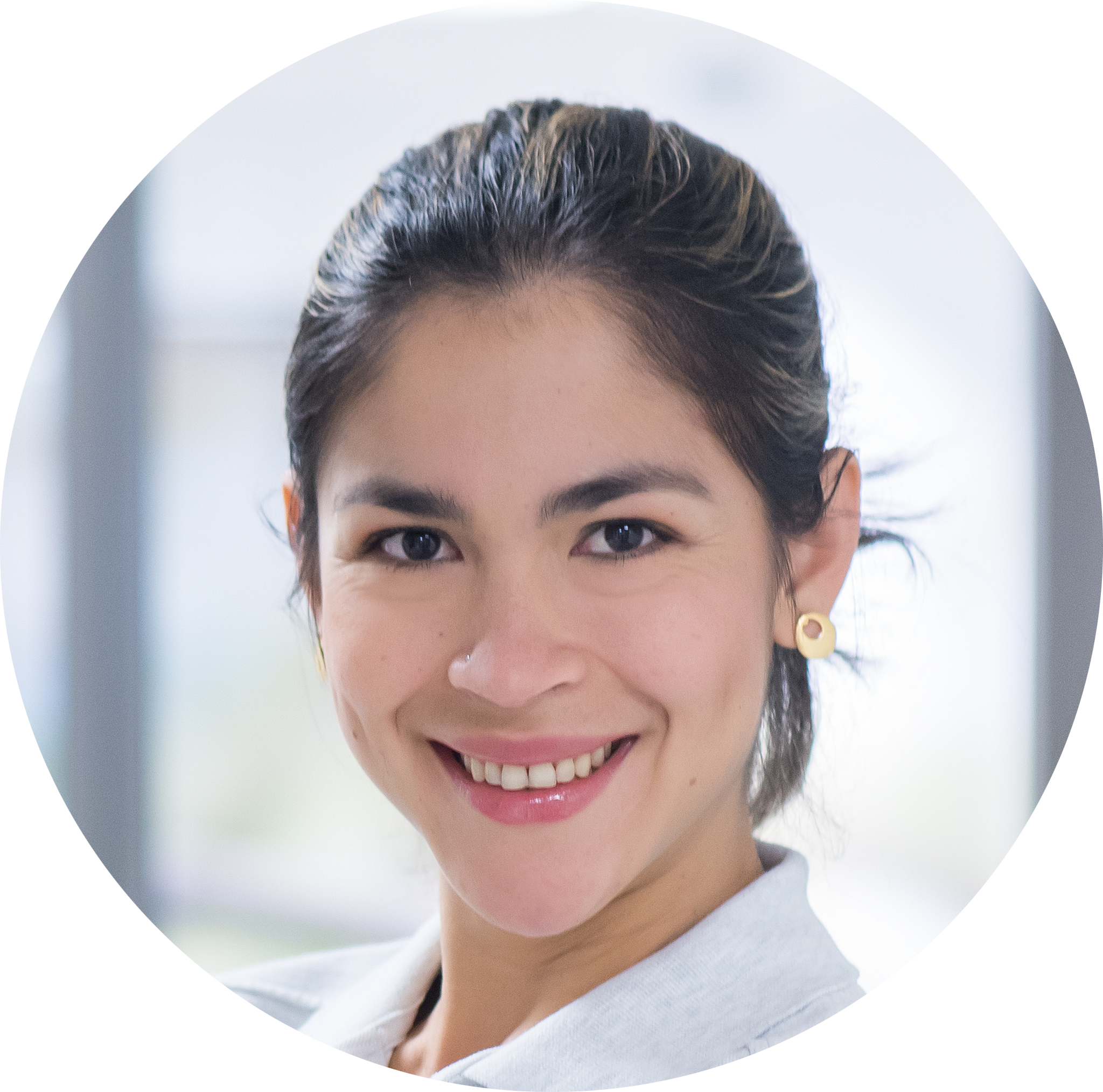 Liliana Paredes - round